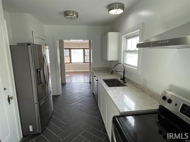 715 S Henderson St - Photo 4 of 28