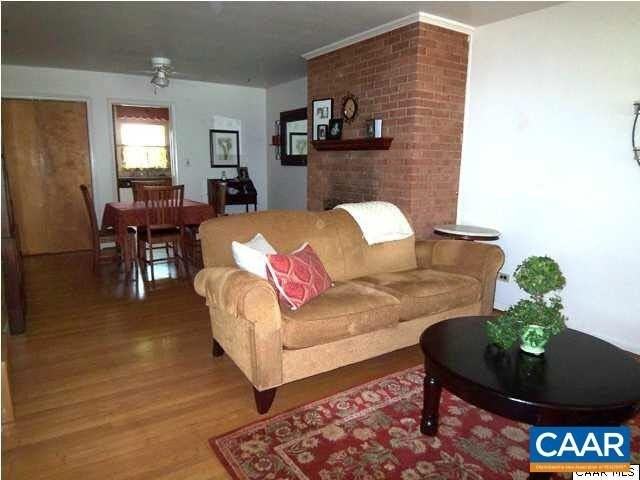 1707 Burnley Ave - Photo 4 of 9