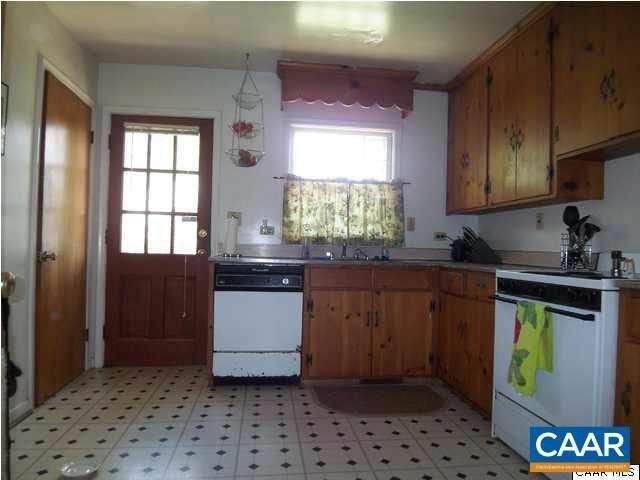 1707 Burnley Ave - Photo 7 of 9