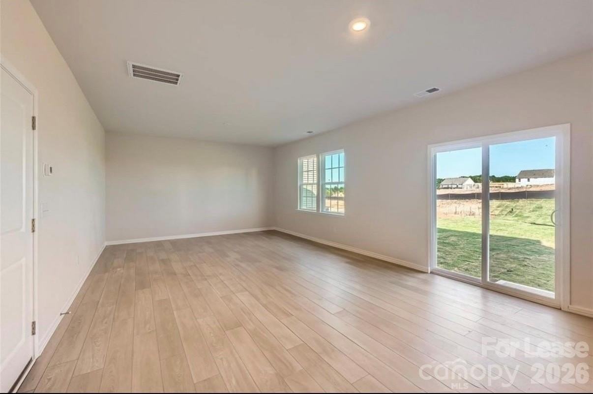 6337 Fairfax Ct - Photo 4 of 24