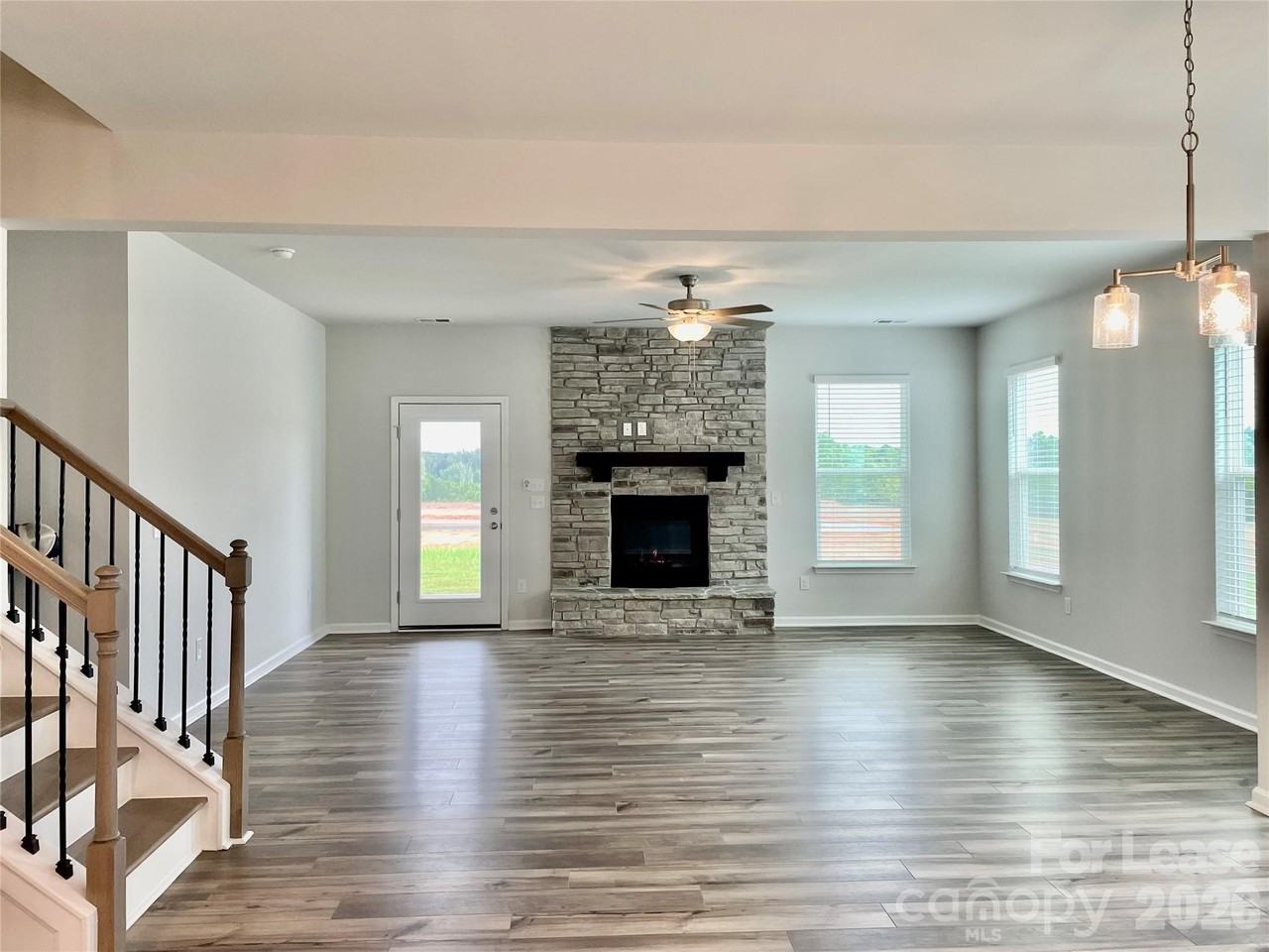 3174 Laurel Brook Dr - Photo 4 of 38