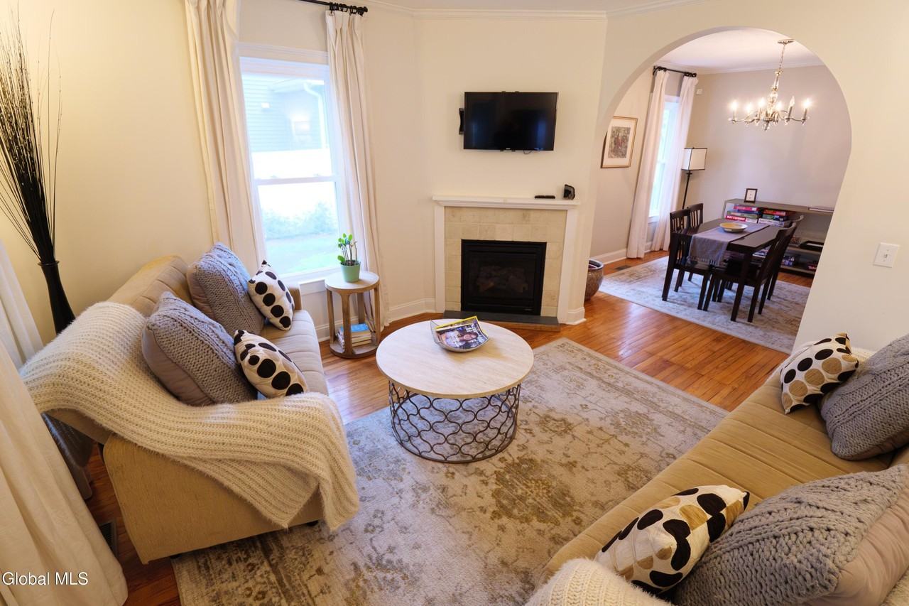 254 Grand Ave - Photo 2 of 16