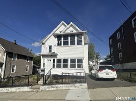 featured image of 7 Hill St #2