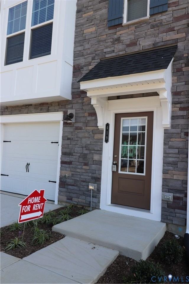 419 Burden Dr - Photo 3 of 50