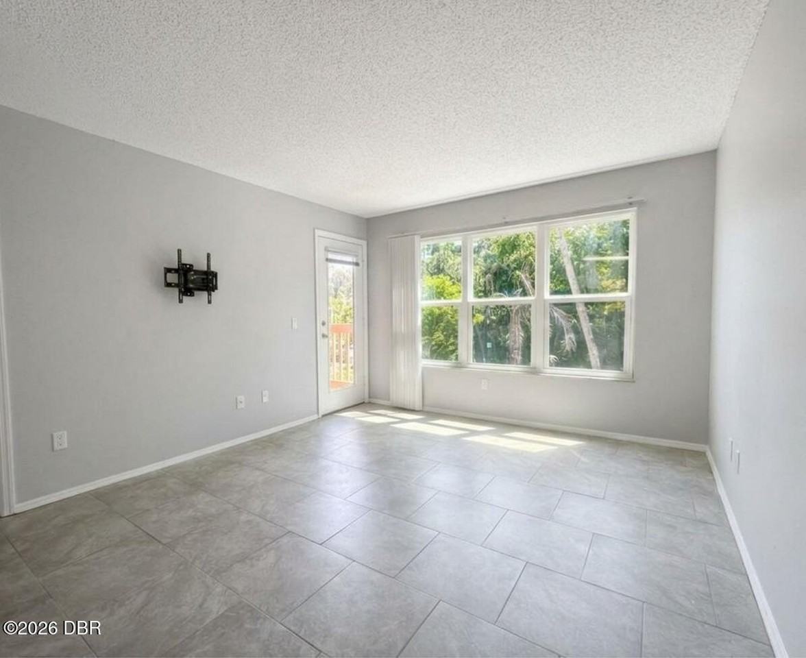 1401 S Palmetto Ave #111 - Photo 4 of 32