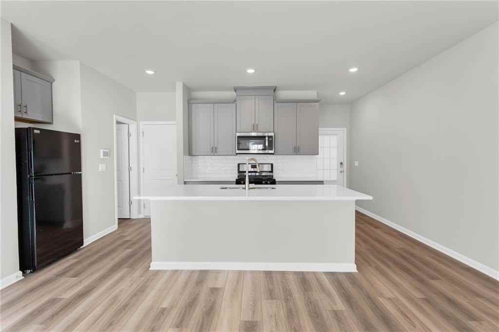 1645 Villageside Ct - Photo 7 of 31