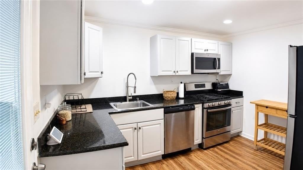 2494 Baker Rd Nw - Photo 3 of 11