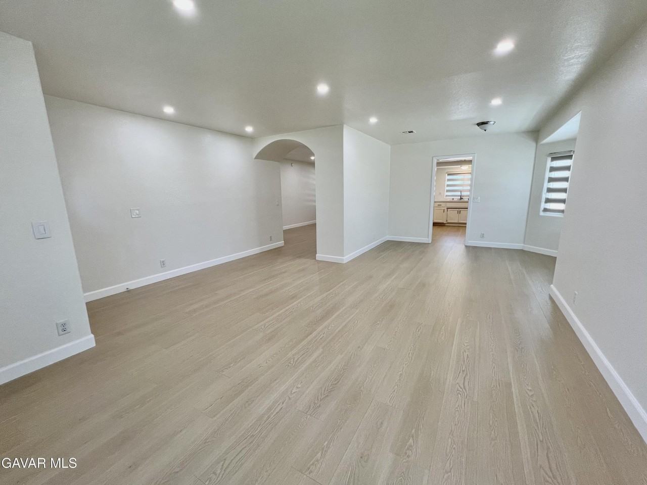759 E Avenue J6 - Photo 6 of 50