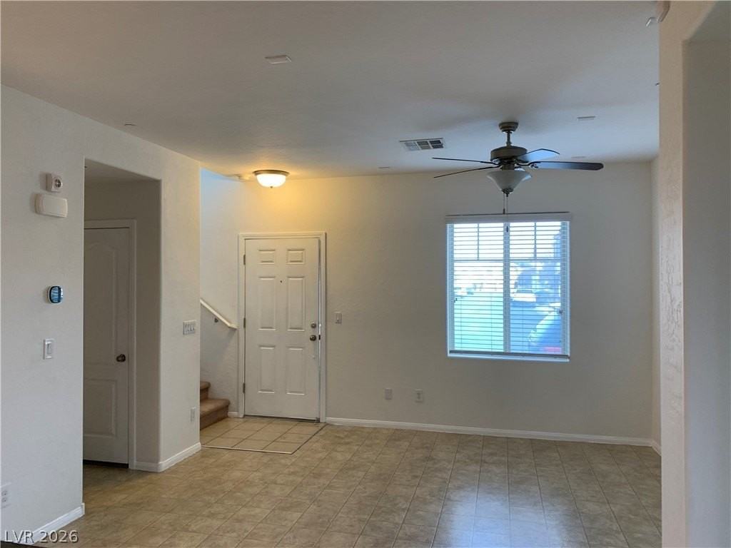 673 Emerald Idol Pl - Photo 2 of 10