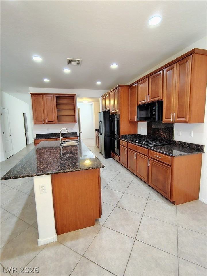 10095 Lady Apple Dr - Photo 4 of 31