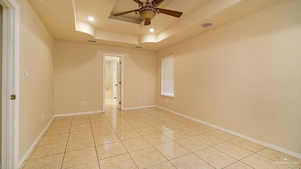 919 Hill Country Rd - Photo 6 of 22