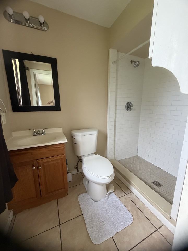 1561 S Boundary St #1 - Photo 6 of 20