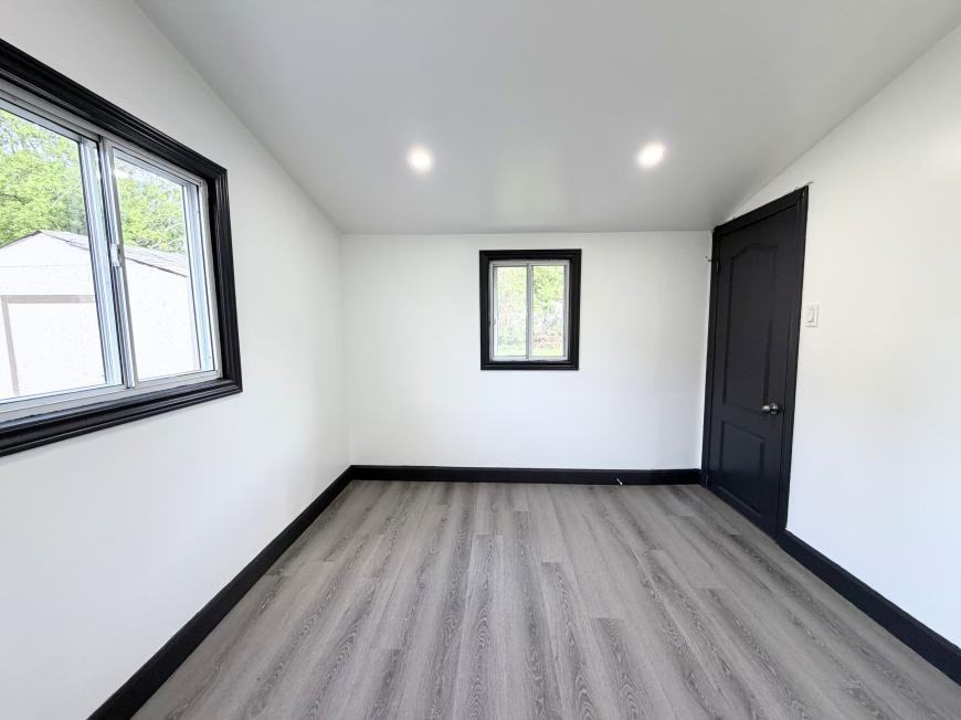85 Mary St Unit 2 - Photo 6 of 10