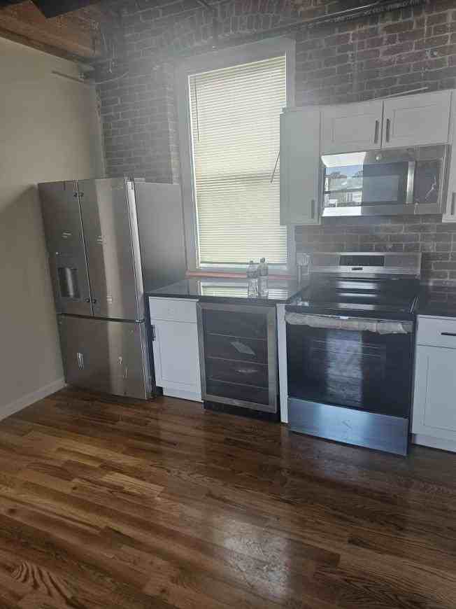 85 Harding St - Photo 3 of 10