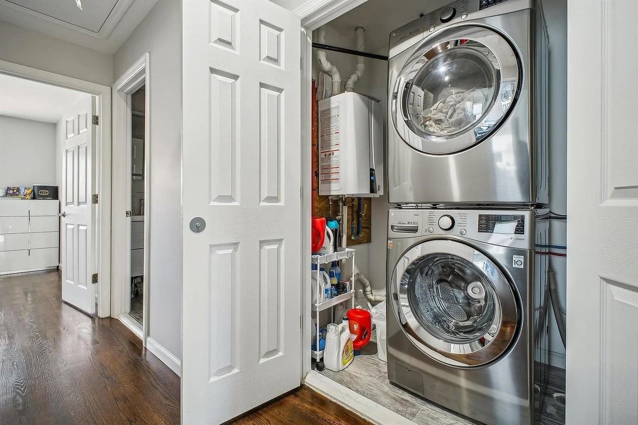 298 Arlington Ave #2 - Photo 6 of 32
