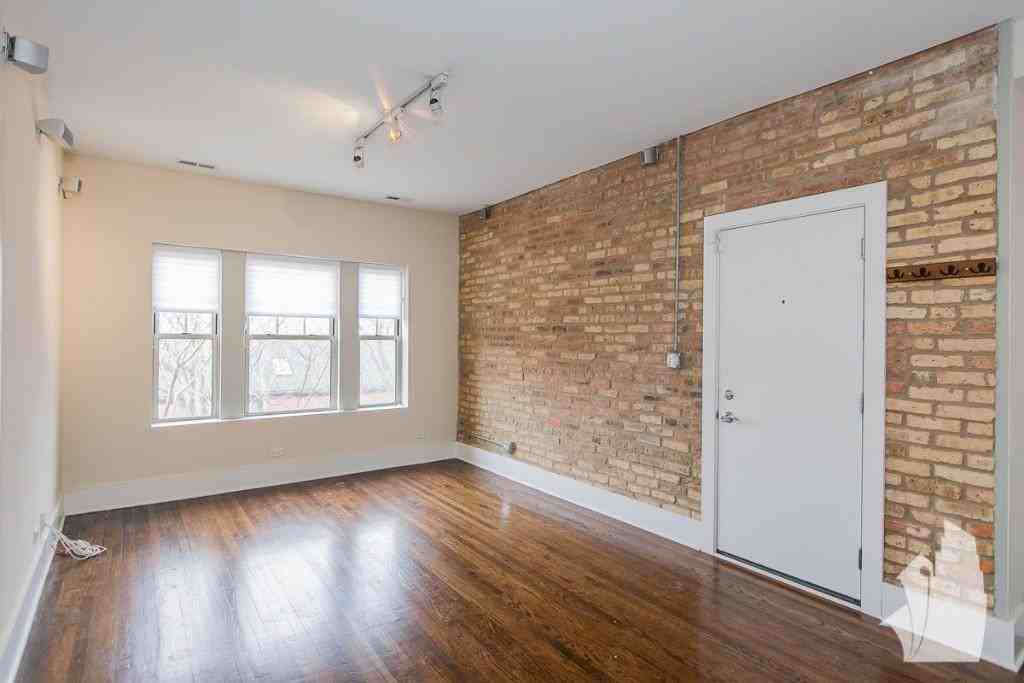 3453 N Wolcott Ave #3451-2 - Photo 4 of 8