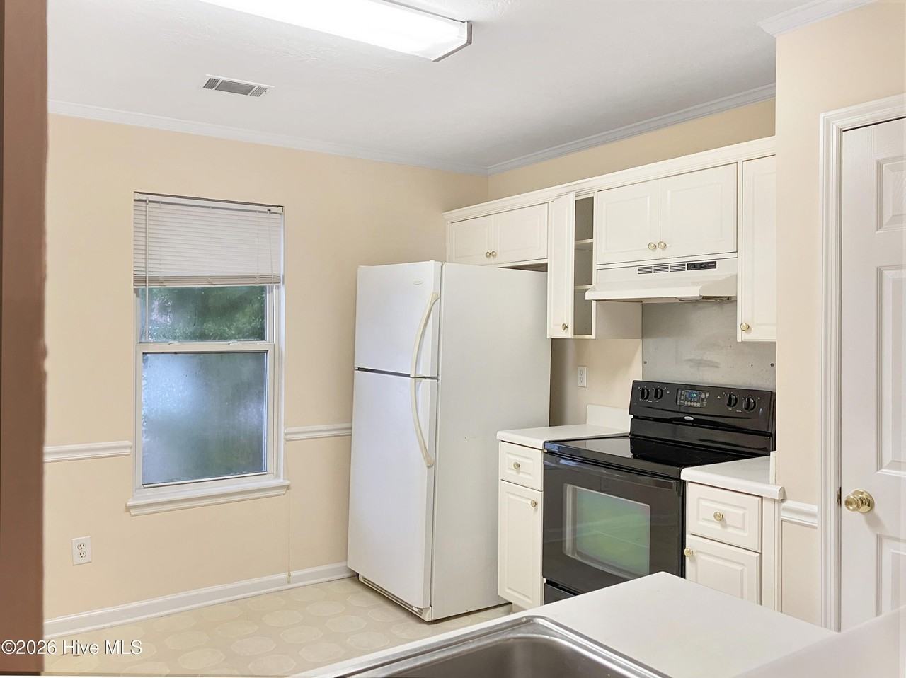 115 Harvestwood Dr - Photo 2 of 12