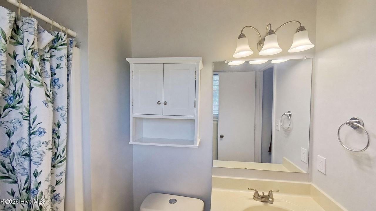 301 Dennis Rd - Photo 6 of 20