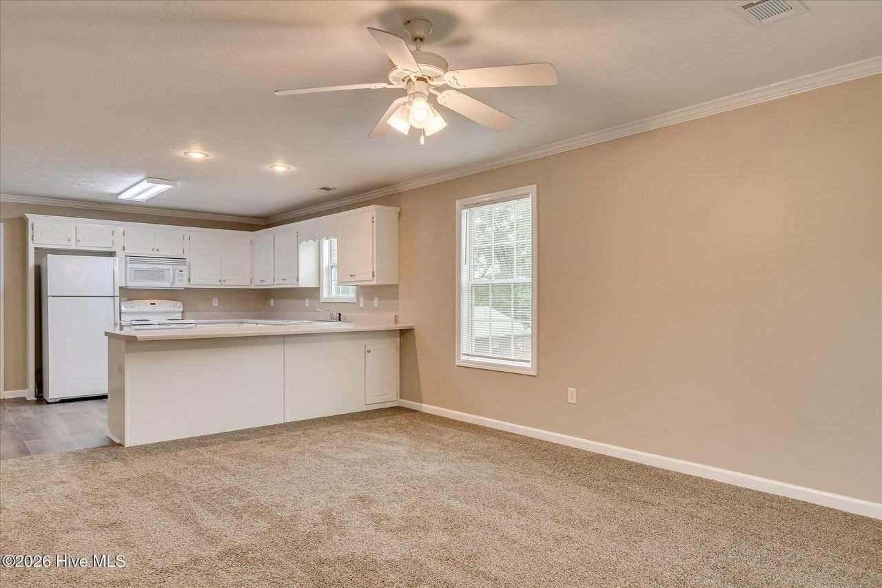 101 Old Thomson Rd #B - Photo 6 of 24