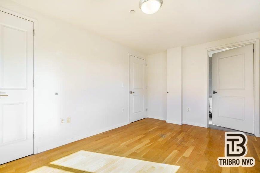 3110 23rd St - Photo 5 of 7