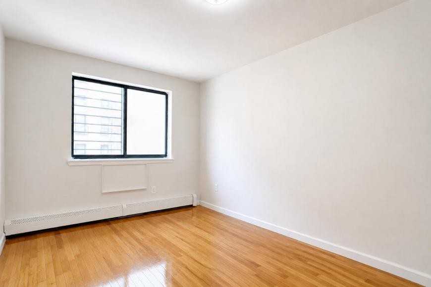 47 Cooper St - Photo 5 of 8