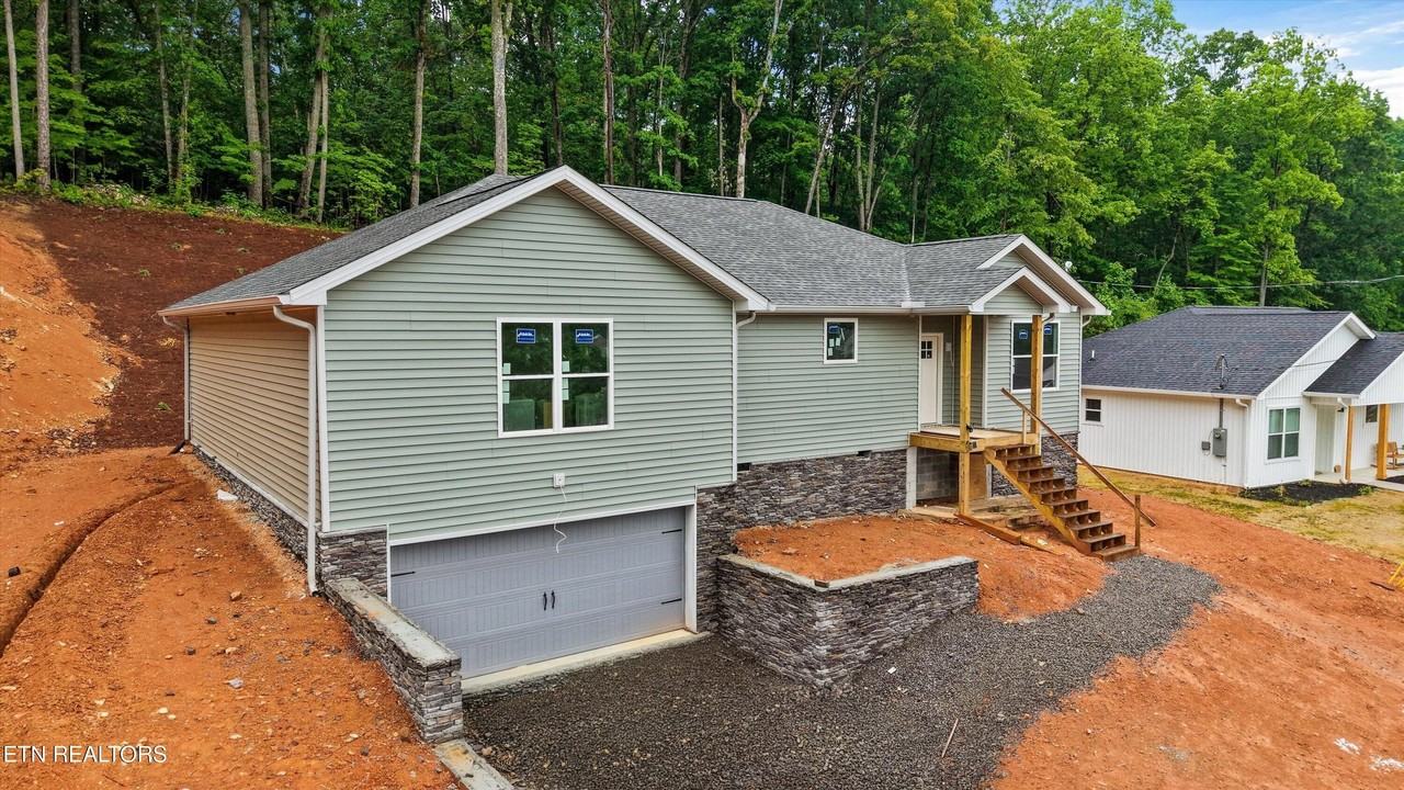 378 Signet Ln - Photo 3 of 29