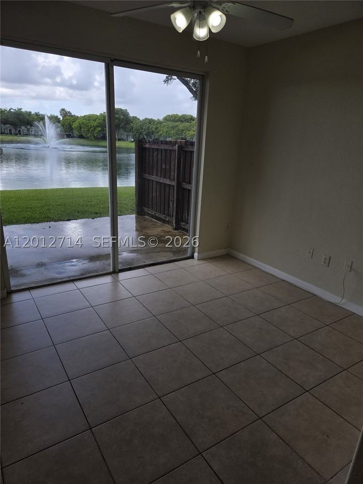 1442 Se 24th Ct #358 - Photo 6 of 25