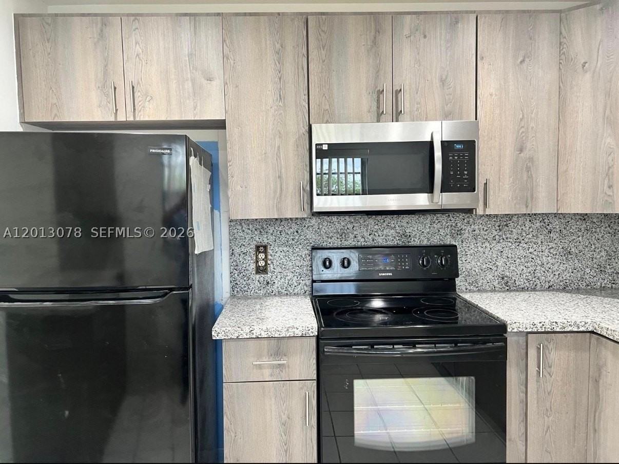 150 Sw 134th Way #314R - Photo 2 of 26