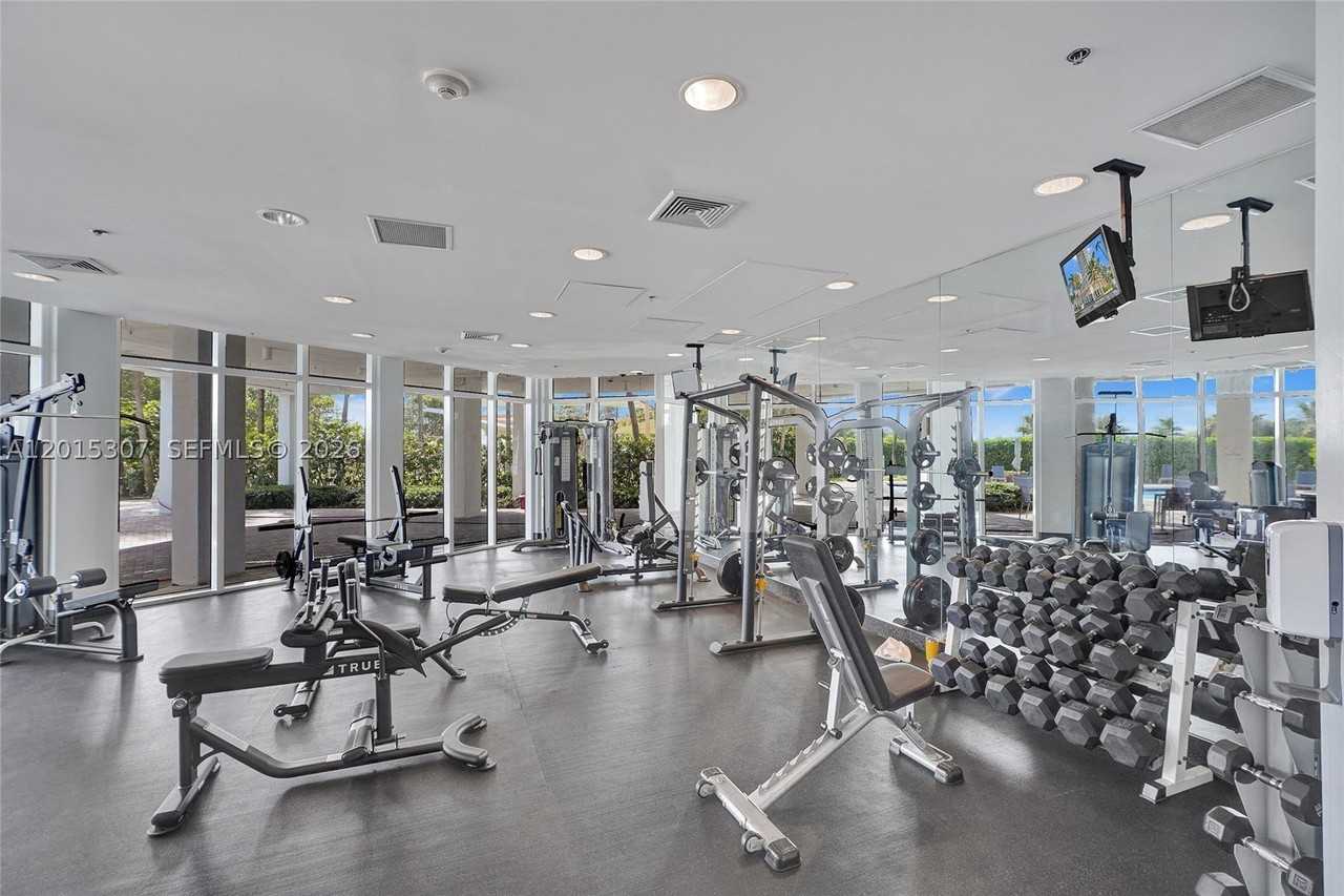 6515 Collins Ave #1107 - Photo 6 of 25