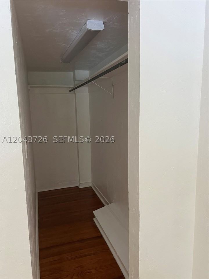 1895 Sw 22nd Ave #7 - Photo 7 of 7