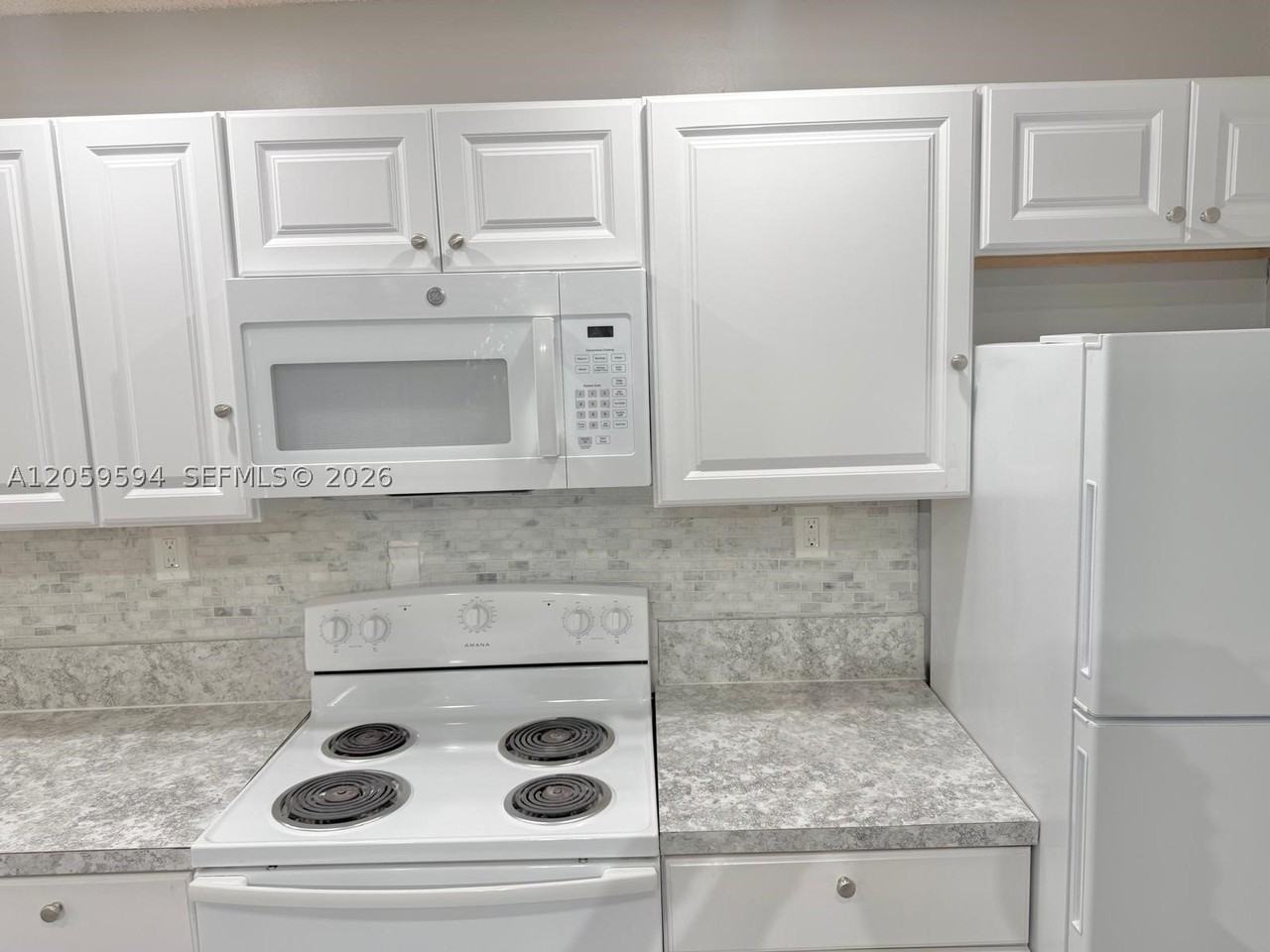 7732 Balboa St #1-2 - Photo 4 of 14