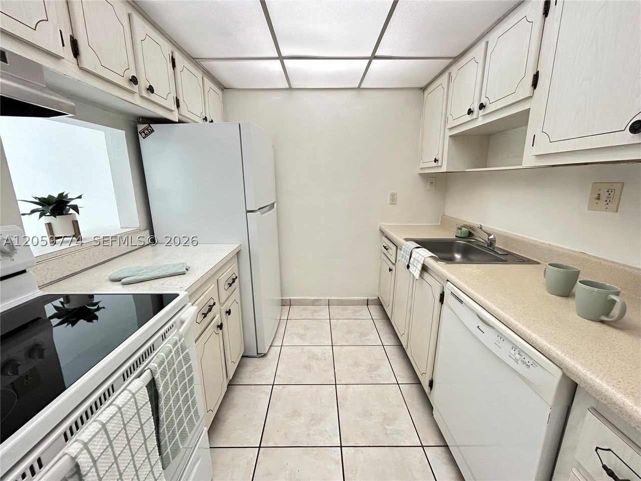 14301 N Kendall Dr #109B - Photo 4 of 42