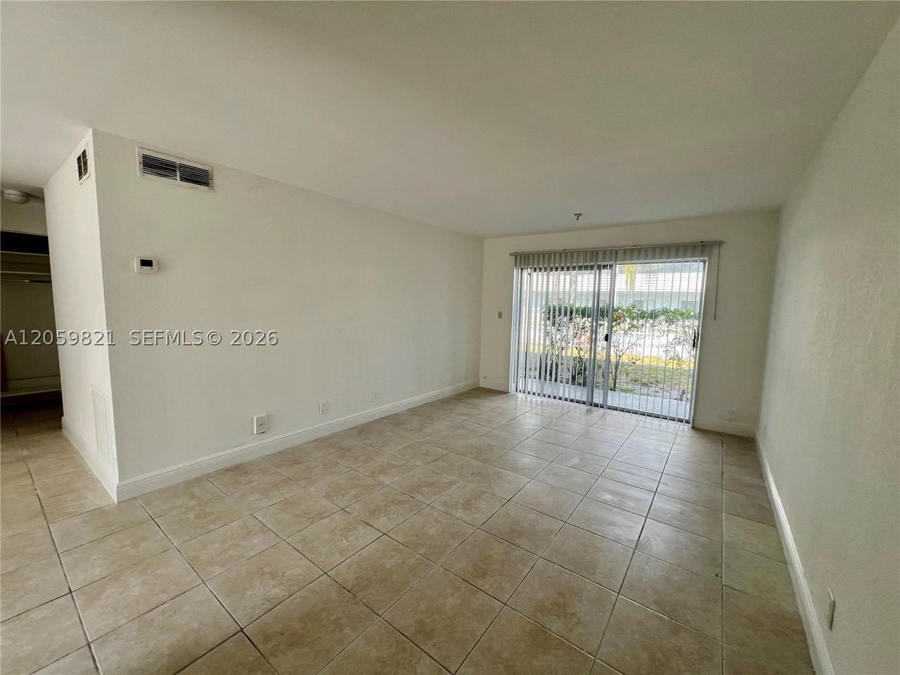 4251 Nw 5th St #123 - Photo 4 of 12