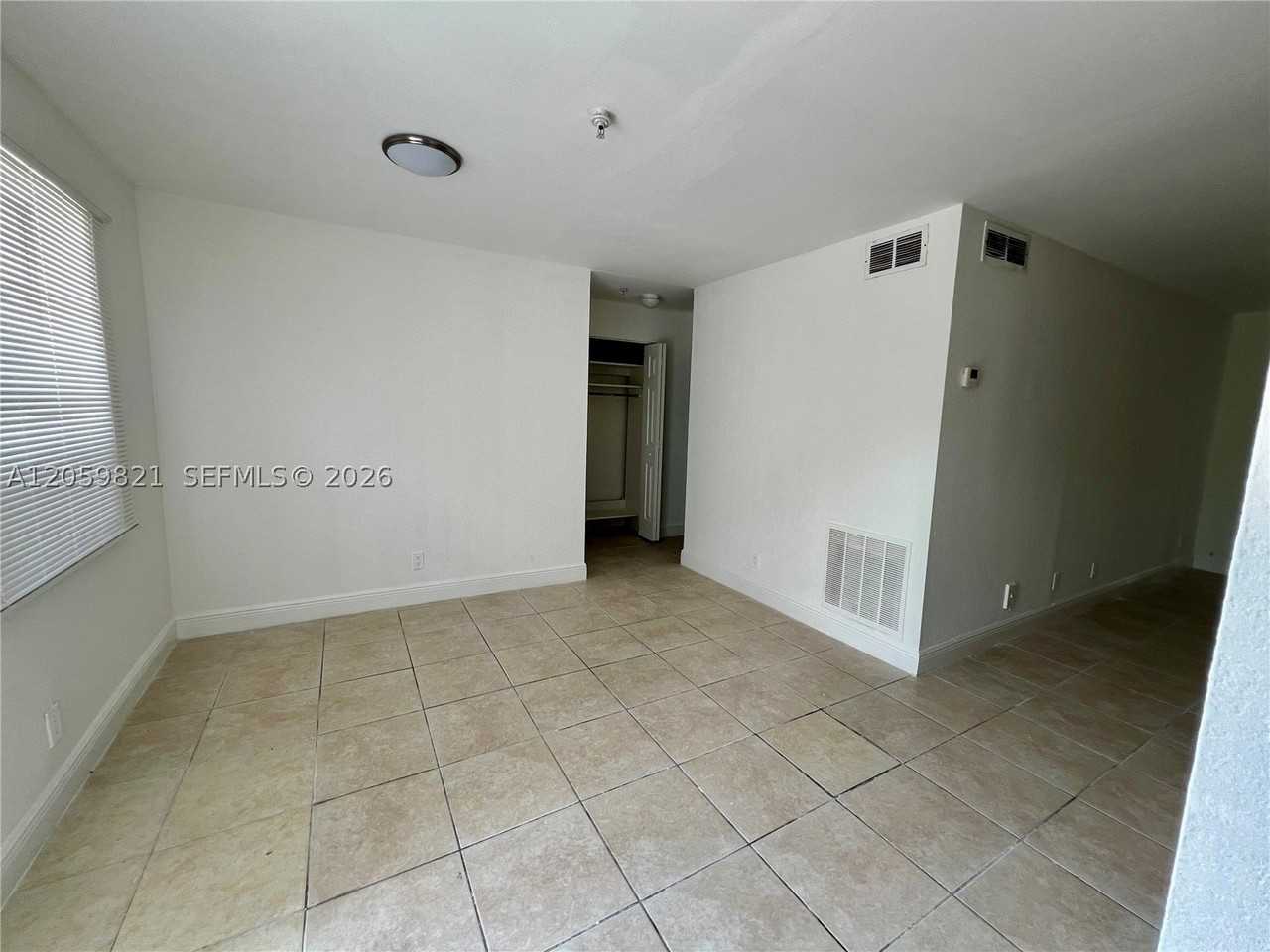 4251 Nw 5th St #123 - Photo 5 of 12