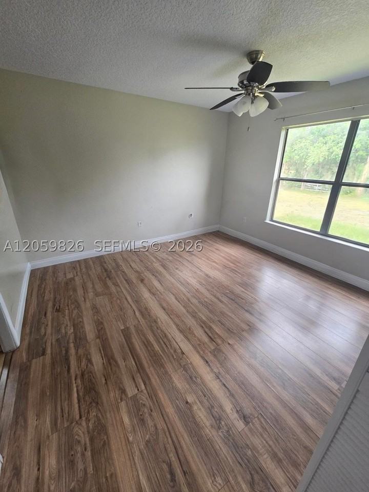 1721 Balfour Point Dr #F - Photo 3 of 24
