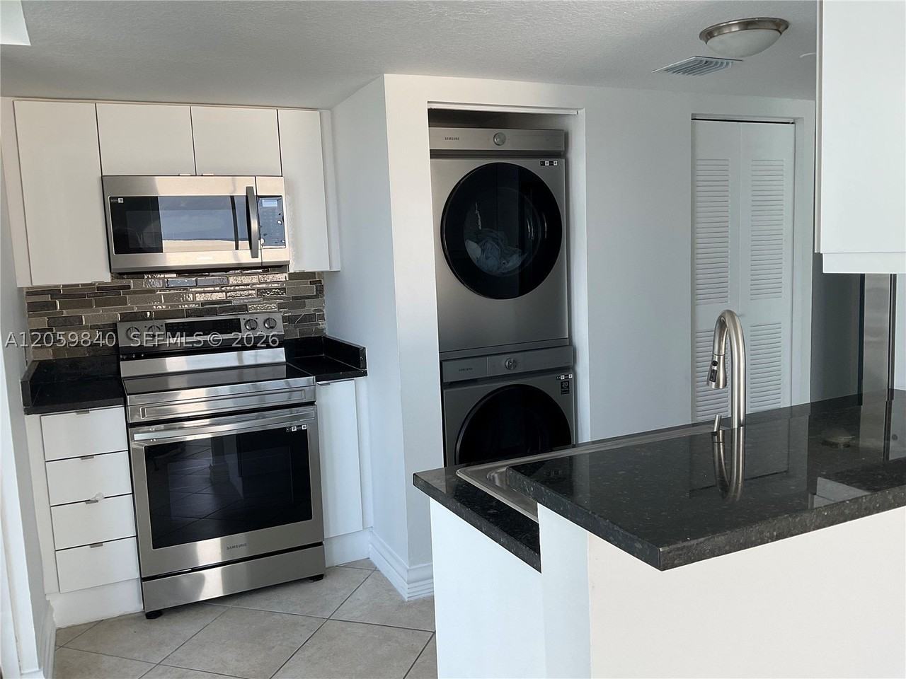 7600 Collins Ave #1008 - Photo 3 of 35