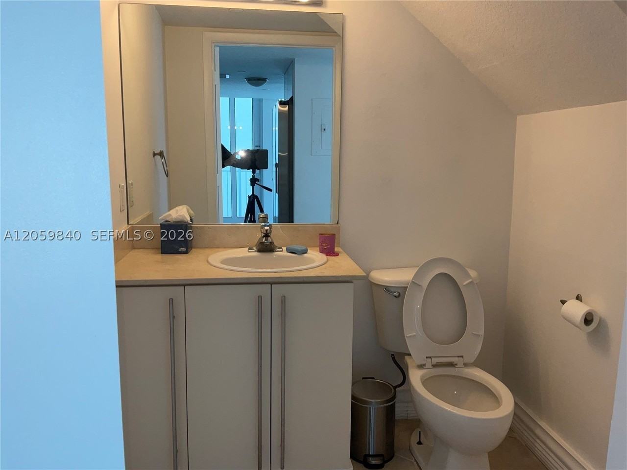 7600 Collins Ave #1008 - Photo 6 of 35