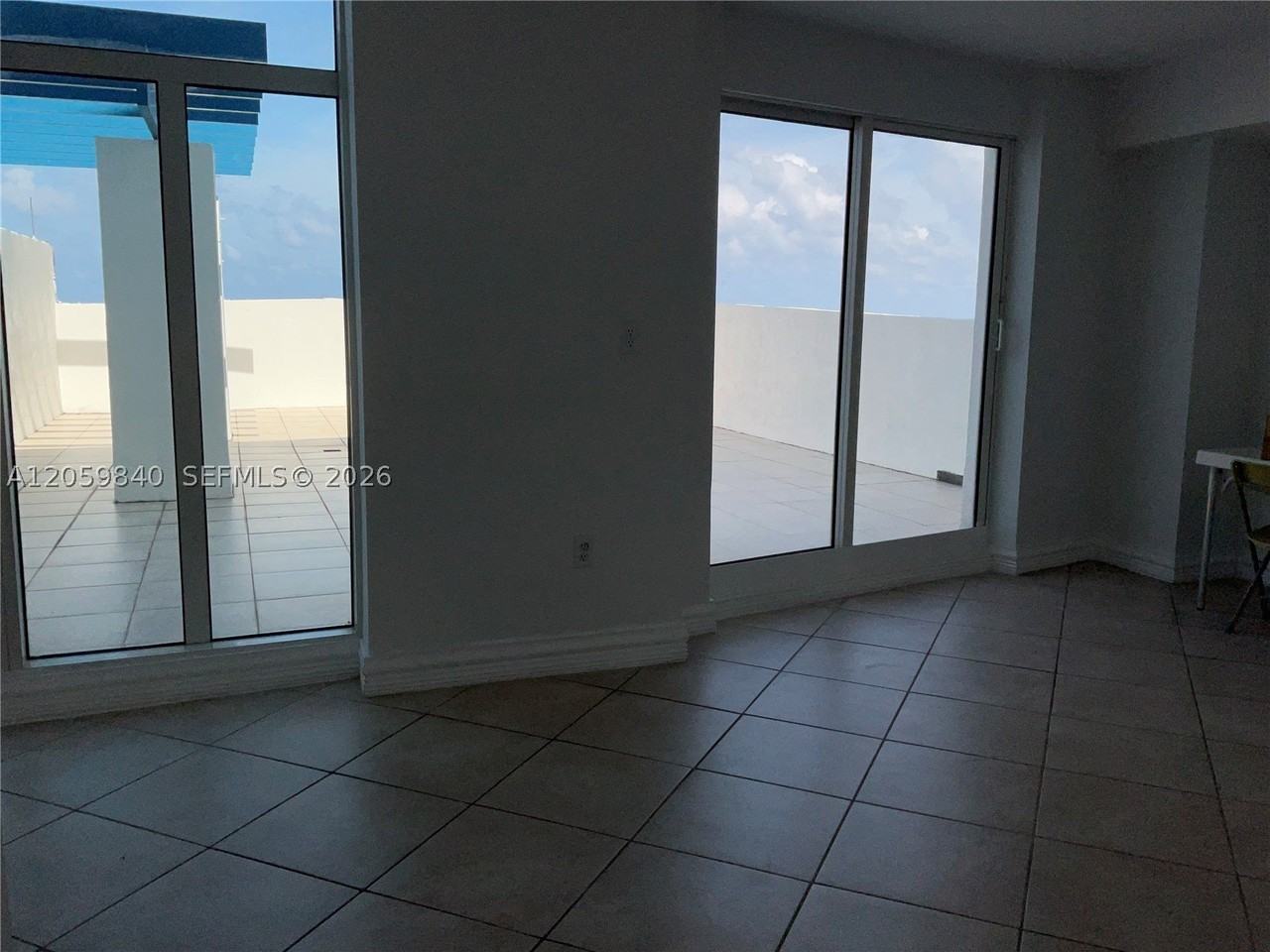 7600 Collins Ave #1008 - Photo 7 of 35