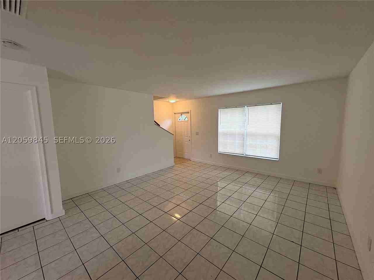 5963 Nw 23rd St - Photo 4 of 14