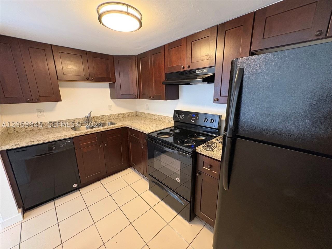 5963 Nw 23rd St - Photo 7 of 14