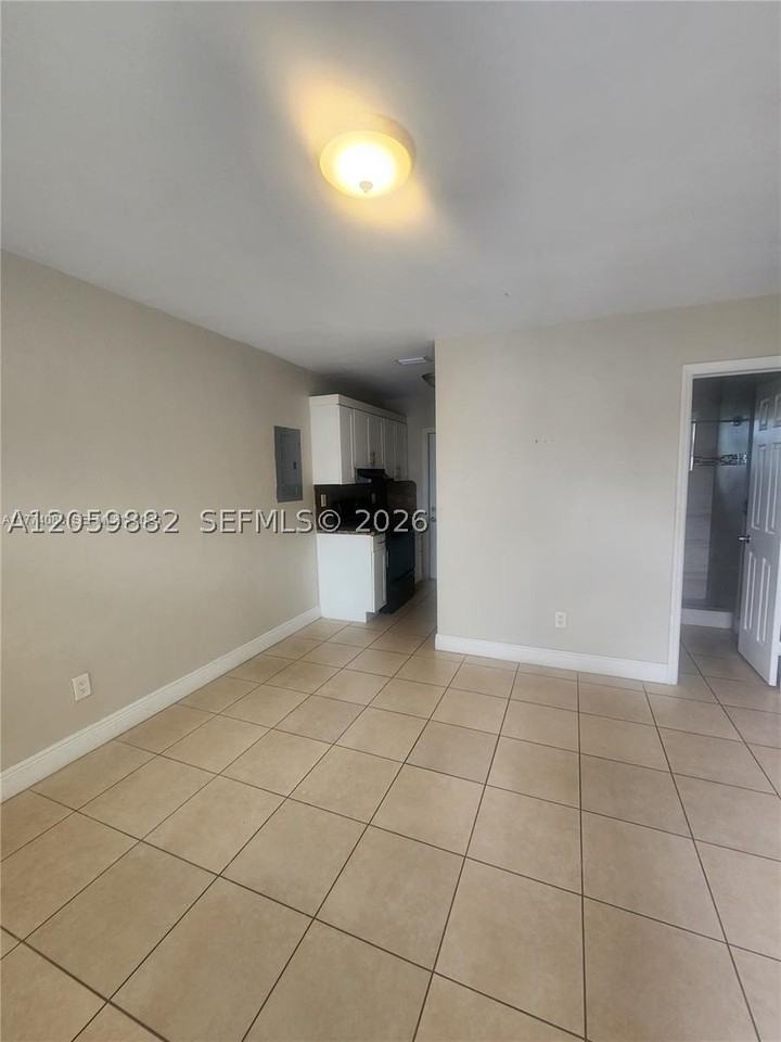 22025 Sw 117th Ave #2 - Photo 4 of 7