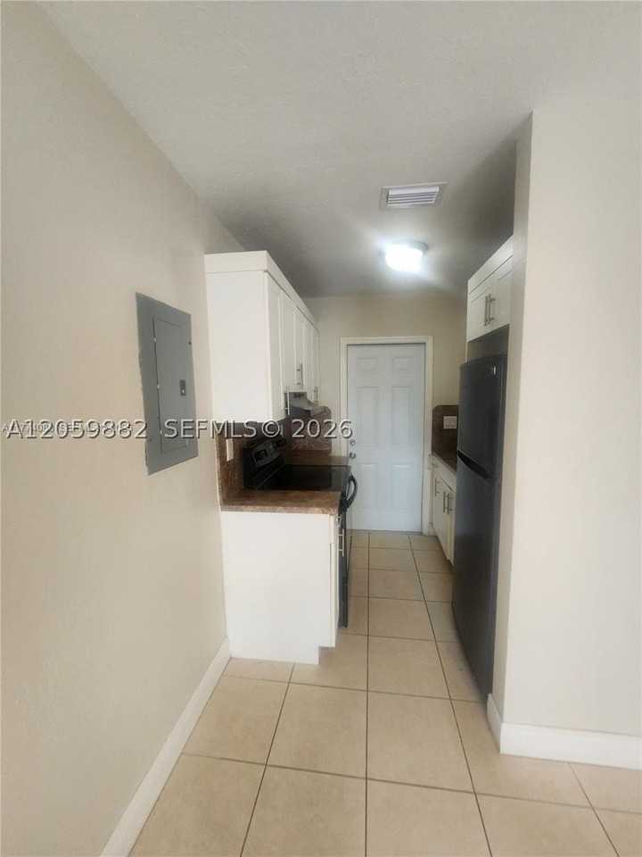 22025 Sw 117th Ave #2 - Photo 5 of 7