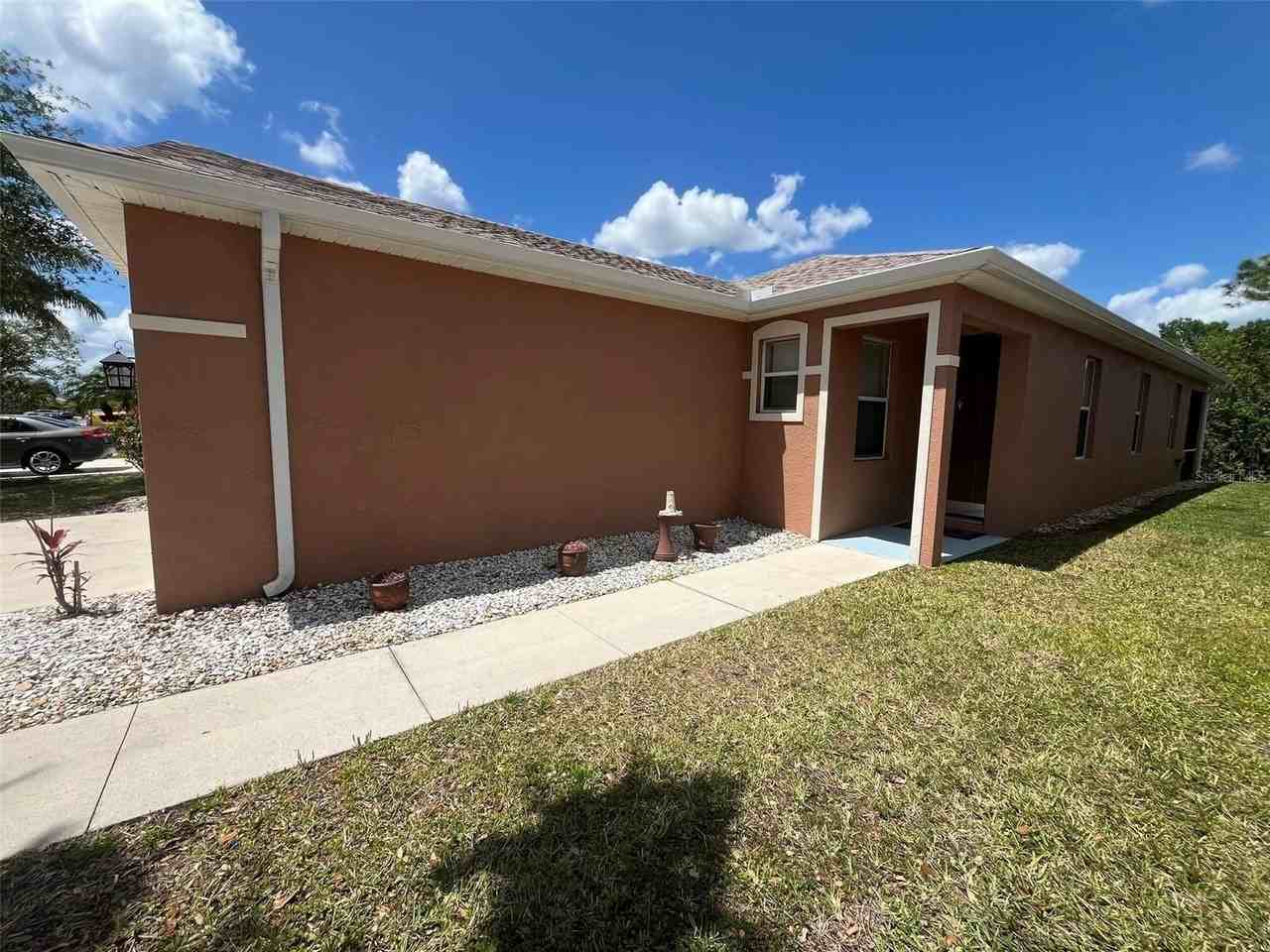 13282 Sw Pembroke Cir N - Photo 3 of 15