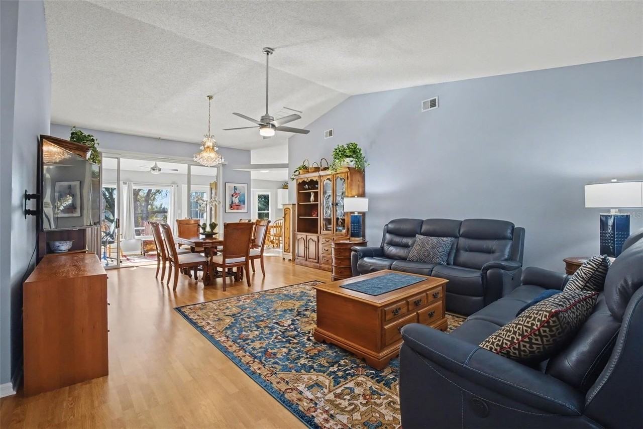 25049 Navel Ave - Photo 3 of 39