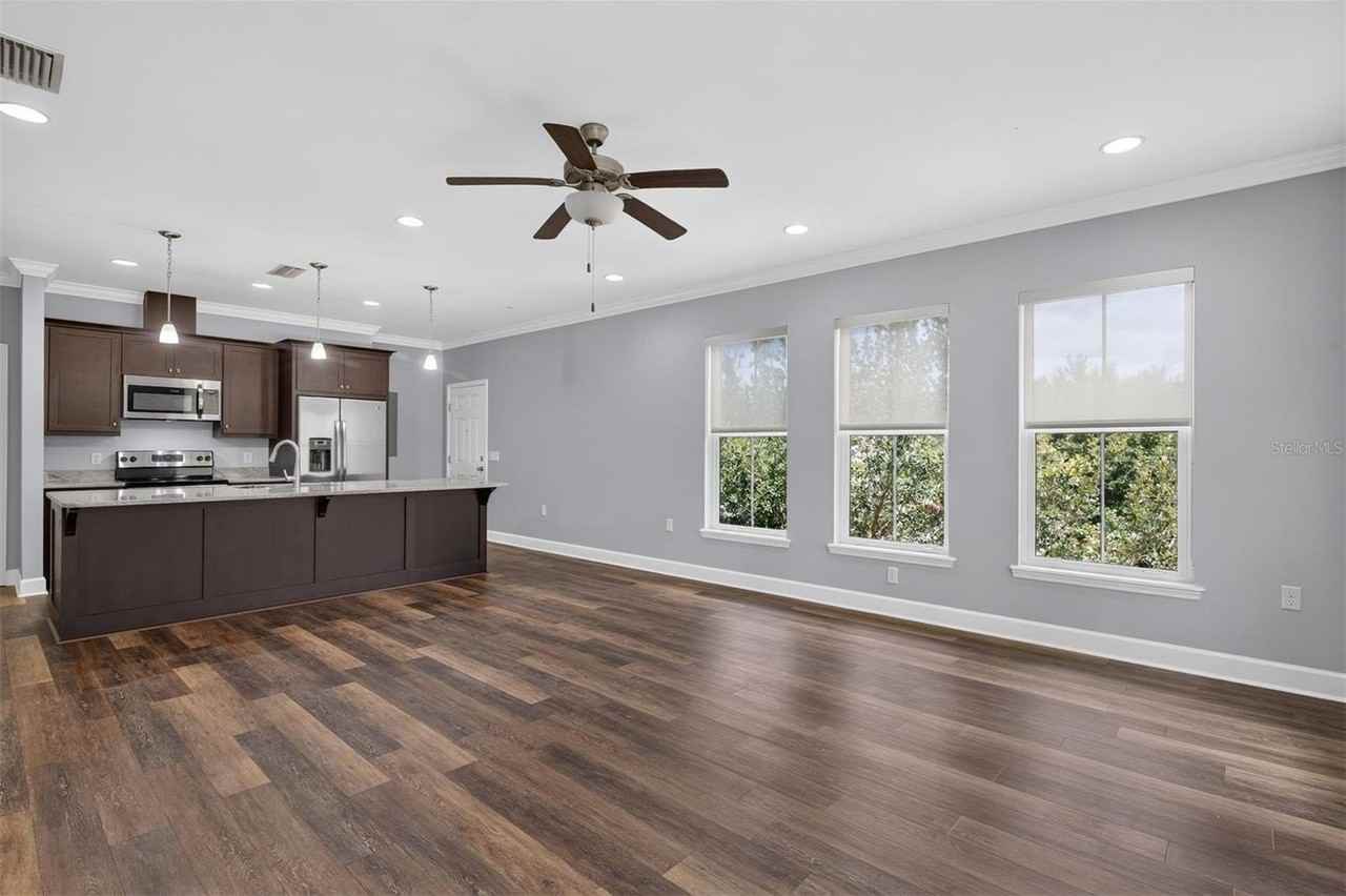 2839 Sw 87th Dr #201 - Photo 4 of 28