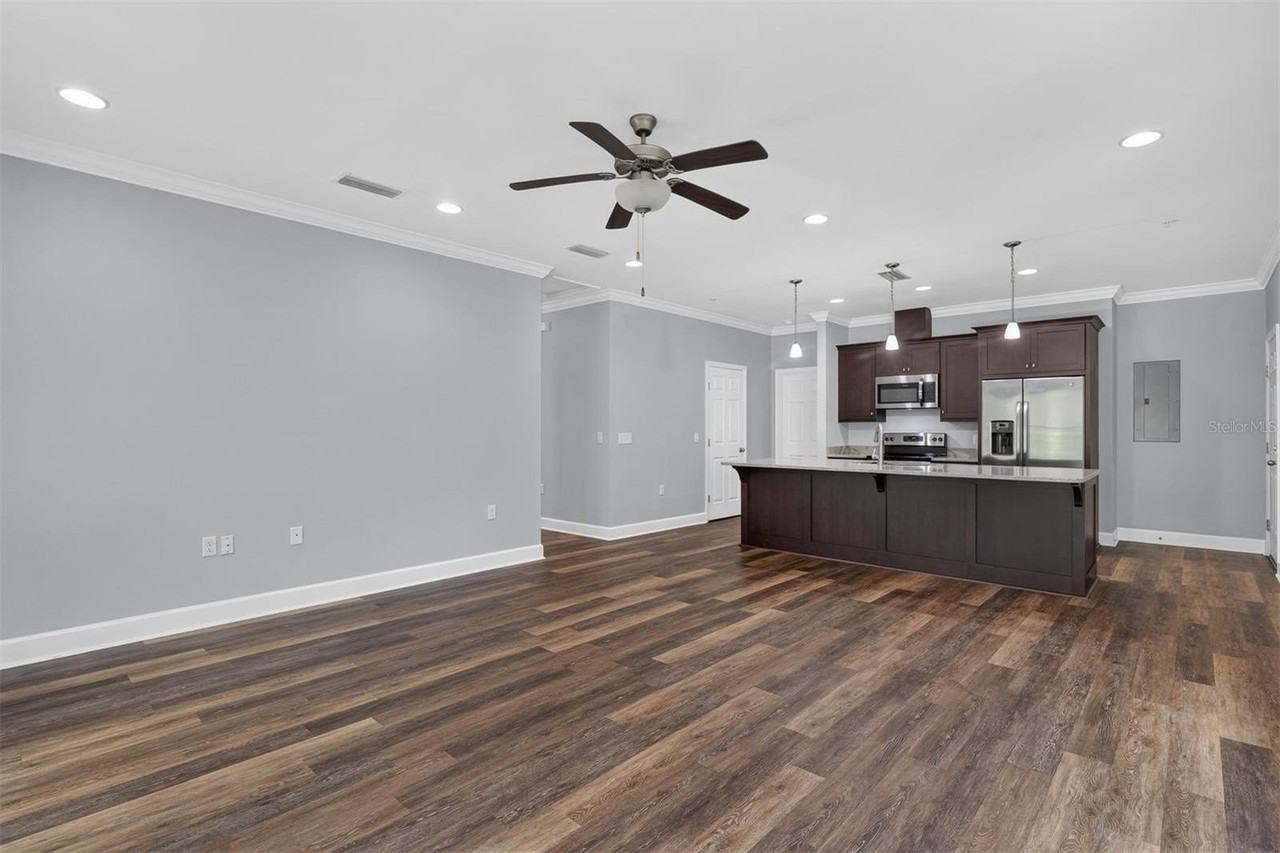2839 Sw 87th Dr #201 - Photo 5 of 28