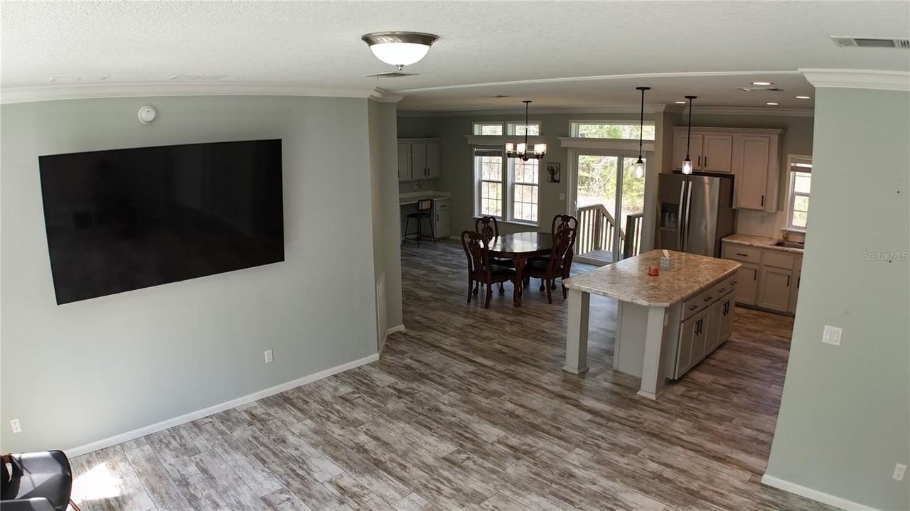 10750 Nw 190th St - Photo 4 of 30