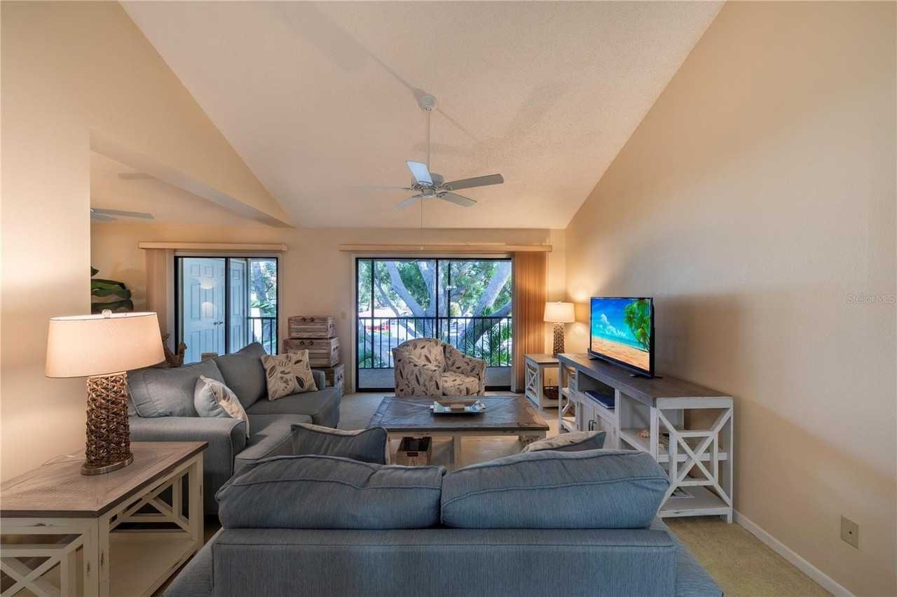 646 Bird Bay Dr E #207 - Photo 7 of 39