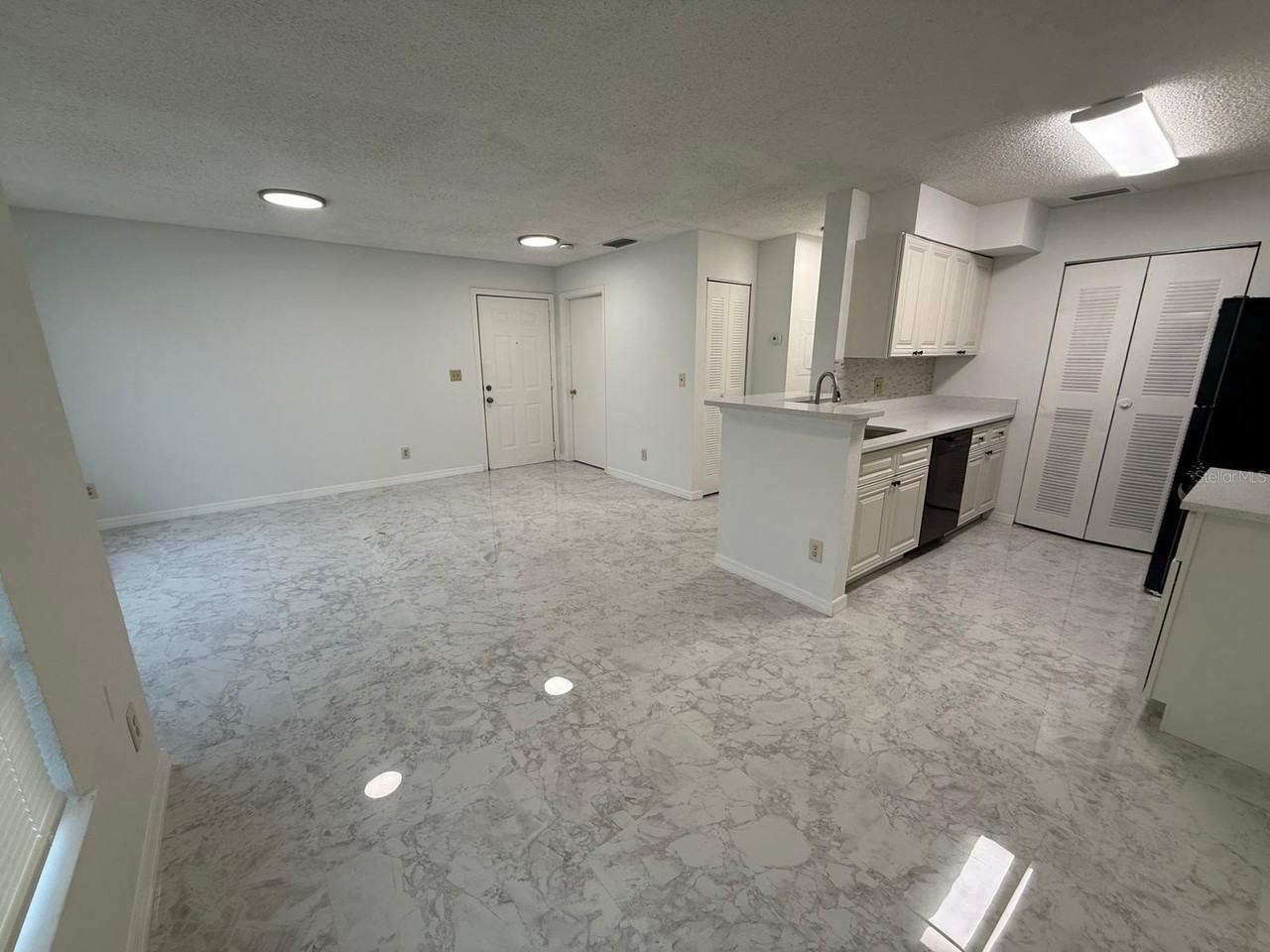 1089 S Hiawassee Rd #314 - Photo 7 of 24