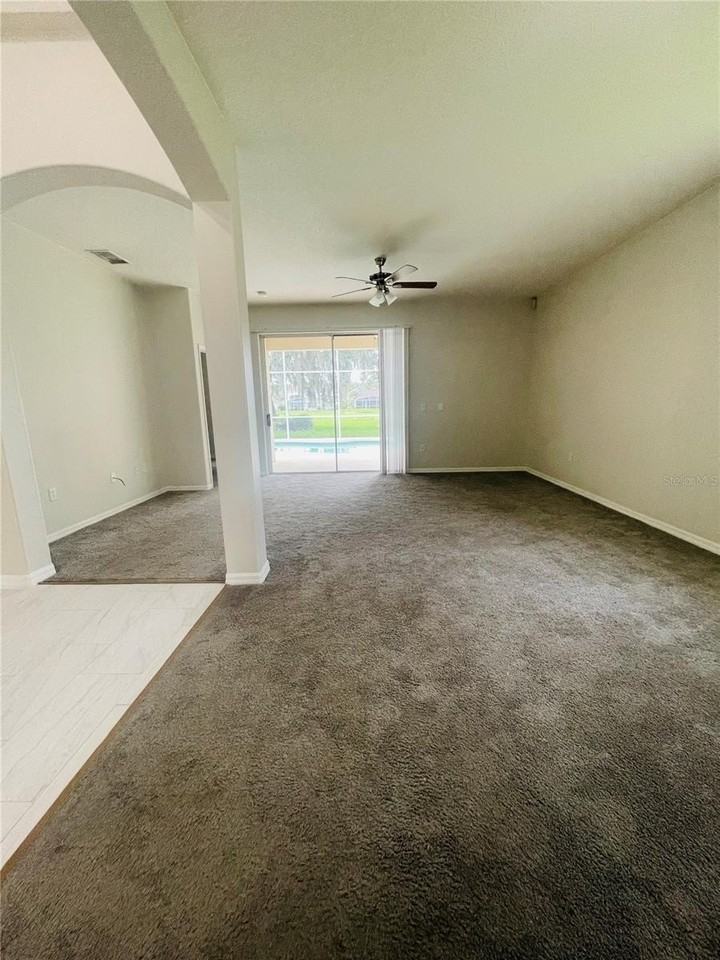 1738 Golfview Dr - Photo 5 of 31